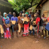 Obrázek k článku Studenti překládají dopisy z Afriky